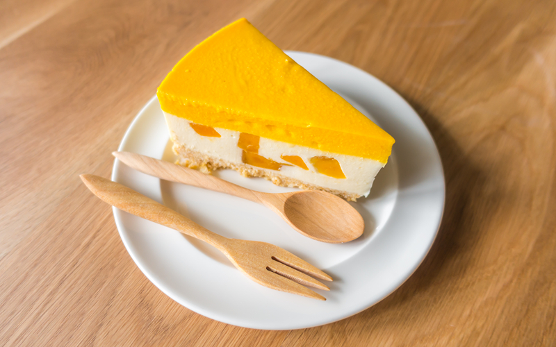 A mango shortcake